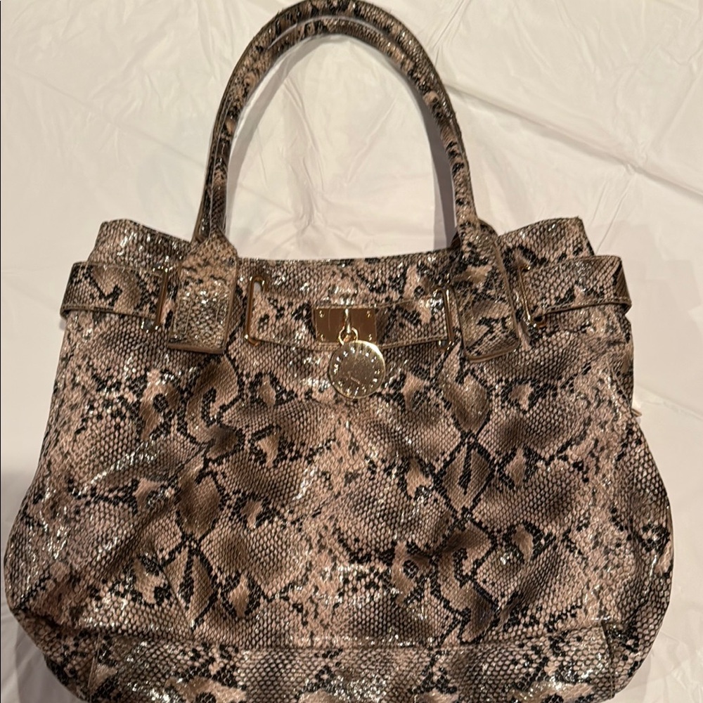 Luxurious Brown and Black Tote with Metallic Finish